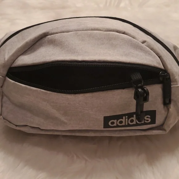 Adidas Fanny Pack In Gray Zippered Adjustable Belt Bag Polyester Unisex - Picture 4 of 5